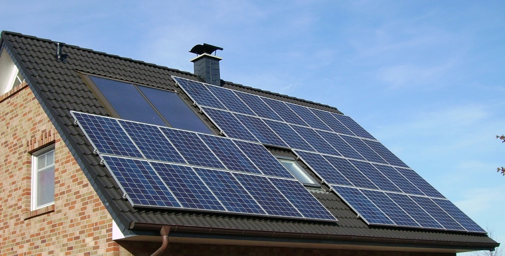 how much solar energy does a solar panel produce